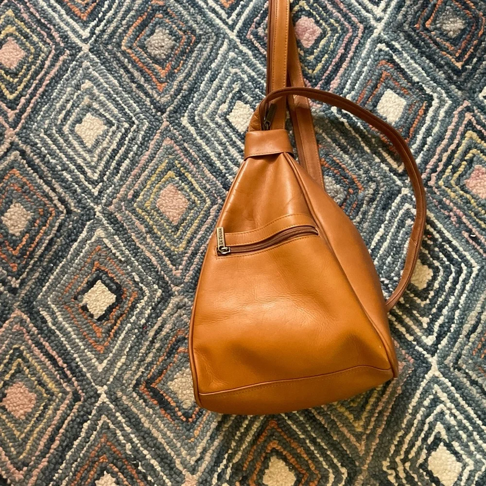 Le Donne Stylish Tan Leather Backpack